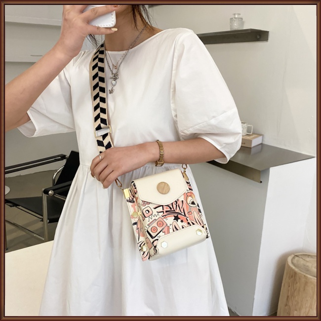 Túi Đeo Vai Hình Vuông Cỡ Nhỏ Họa Tiết Graffiti Thời Trang Cho Nữ