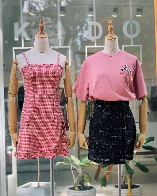 Đầm dây caro đỏ kido