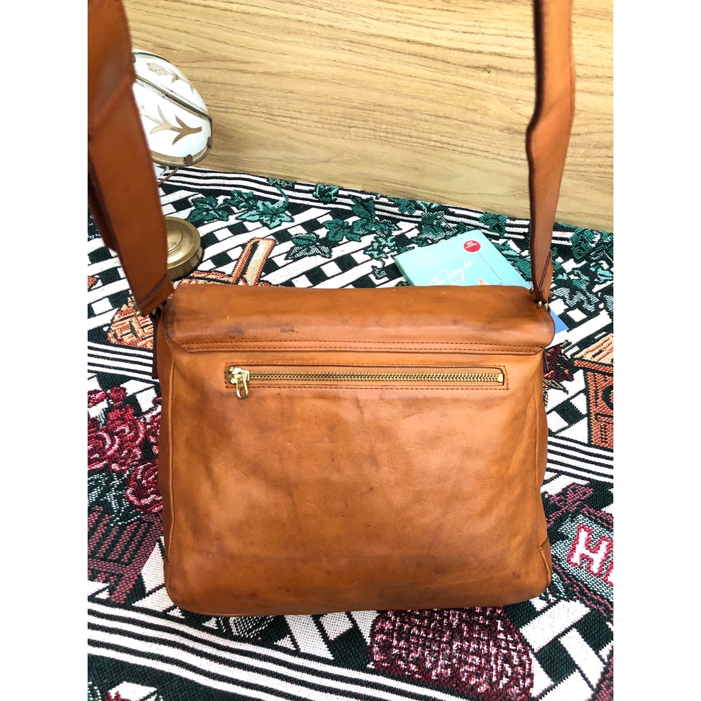 Túi đeo unisex da thật 100%, đã qua sử dụng