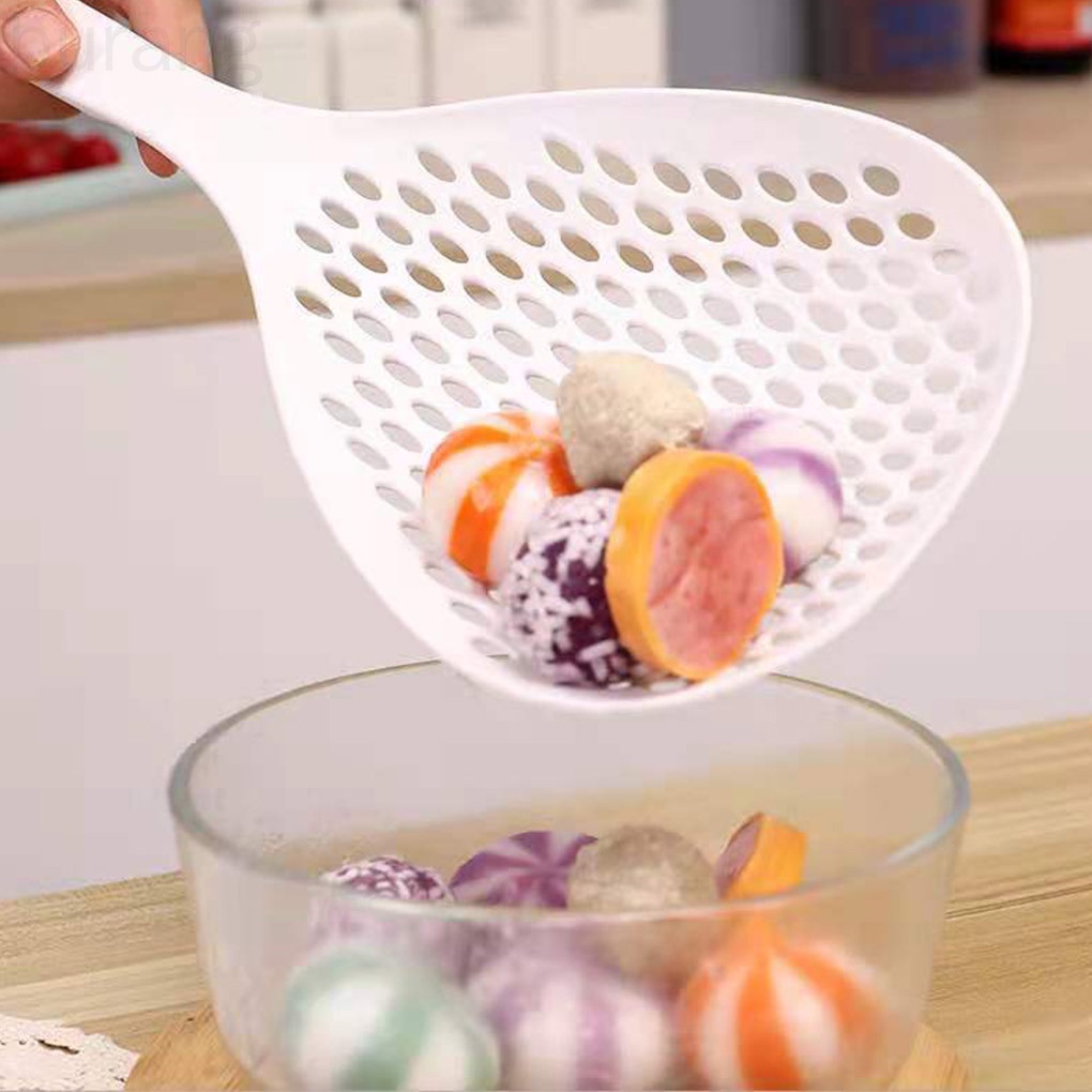Muỗng rây lọc bằng nhựa cán dài chịu nhiệt tiện dụng cho nhà bếp