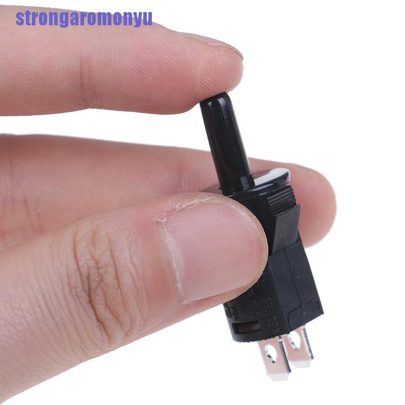 1 Công Tắc Đóng / Mở Cửa Tủ Dạng Nhấn Thông Thường