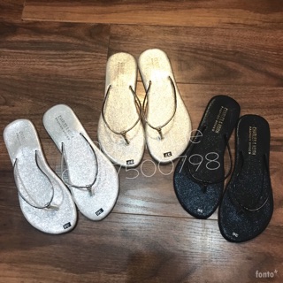 Dép xỏ ngón kèm ảnh và video thật