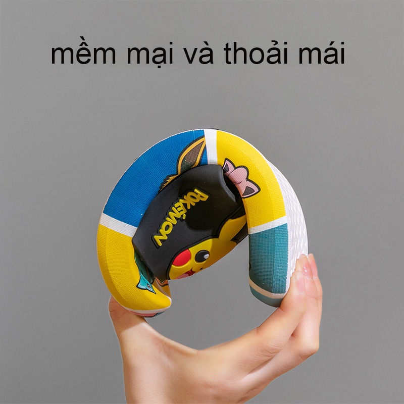 Dép Đi Trong Nhà Tắm Đế Mềm Chống Trượt Thiết Kế Hình Pikachu Hoạt Hình Phong Cách Hàn Quốc