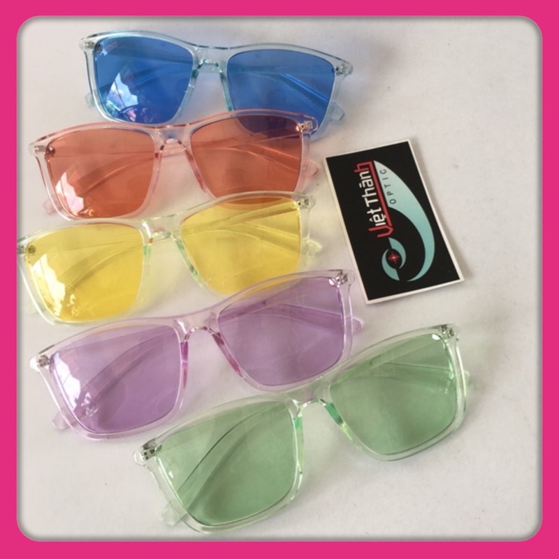 Kính trong suốt màu form vừa hot 20121 ĐI biển