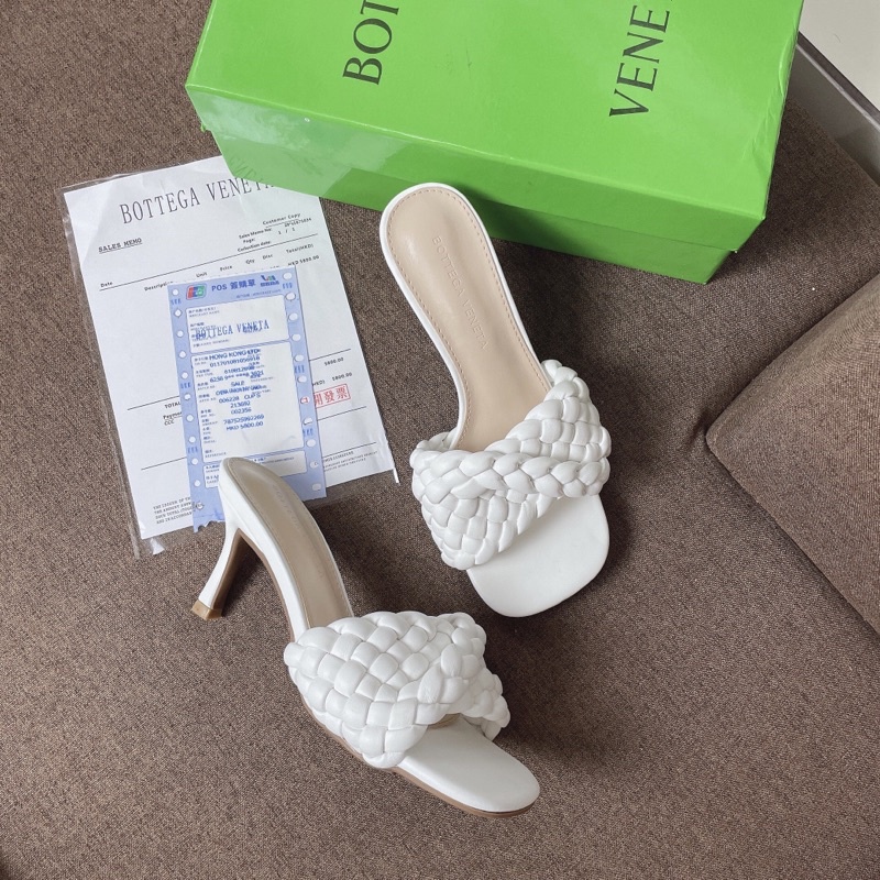 Guốc cao gót quai Tết siêu xinh hàng hộp xanh fullbox