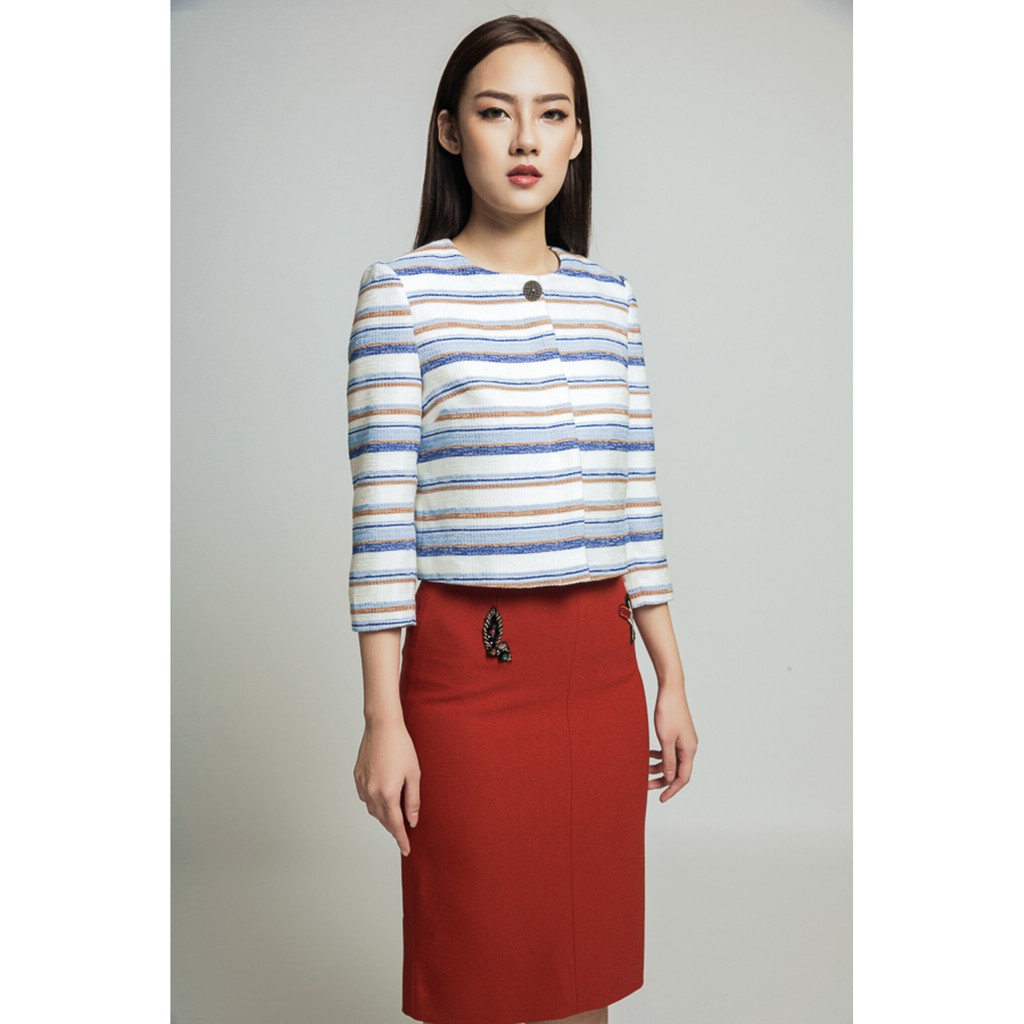 Áo khoác nữ họa tiết kẻ ngang IVY moda MS 67M2284 | BigBuy360 - bigbuy360.vn