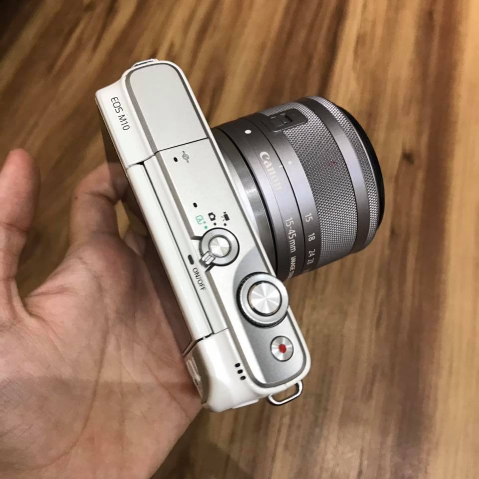 Máy ảnh CANON M10 kèm lens 14-45 xách tay đẹp
