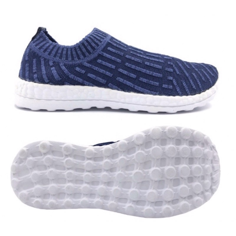 Giày xỏ cho mẹ và bé