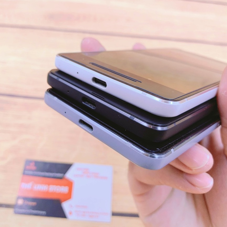 Điện thoại Google Pixel 2 - Snap 835 Màn 5.0 Full HD