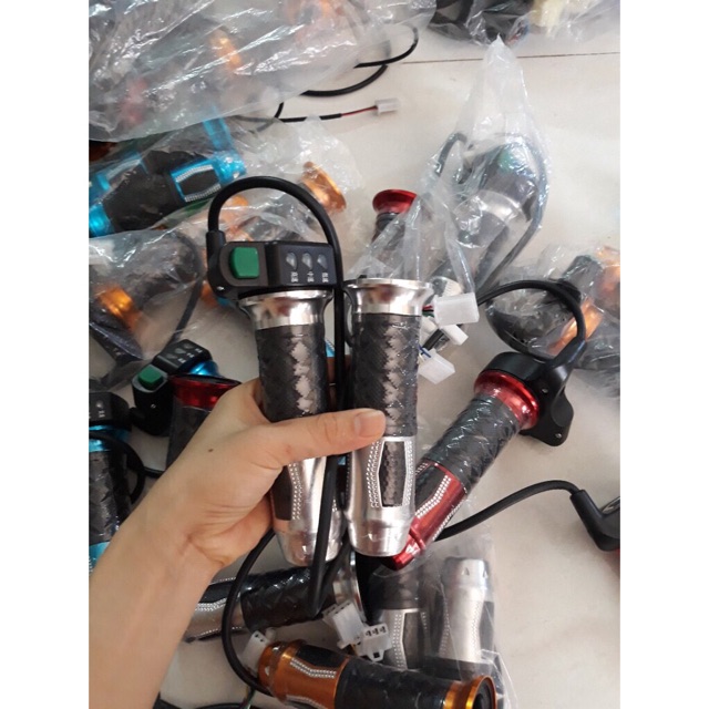 Tay Ga 3 Số Báo Đèn Dùng Cho Xe Điện Xmen Hoặc Zoomer