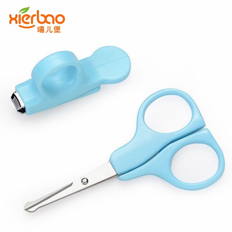 Set kéo và kiềm cắt móng cho bé