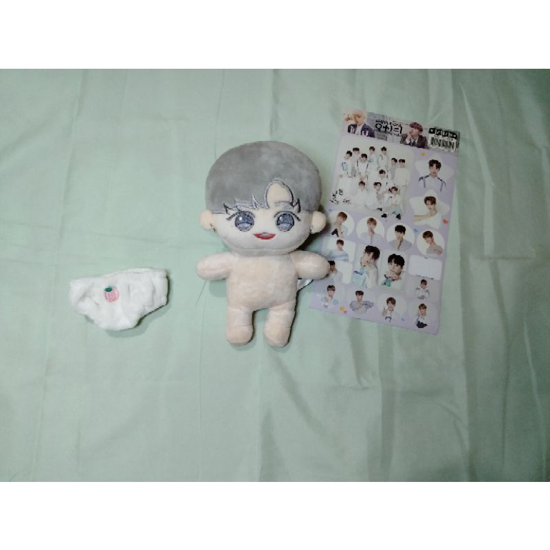 Doll Kang Daniel 15cm🍑🌰Wanna One