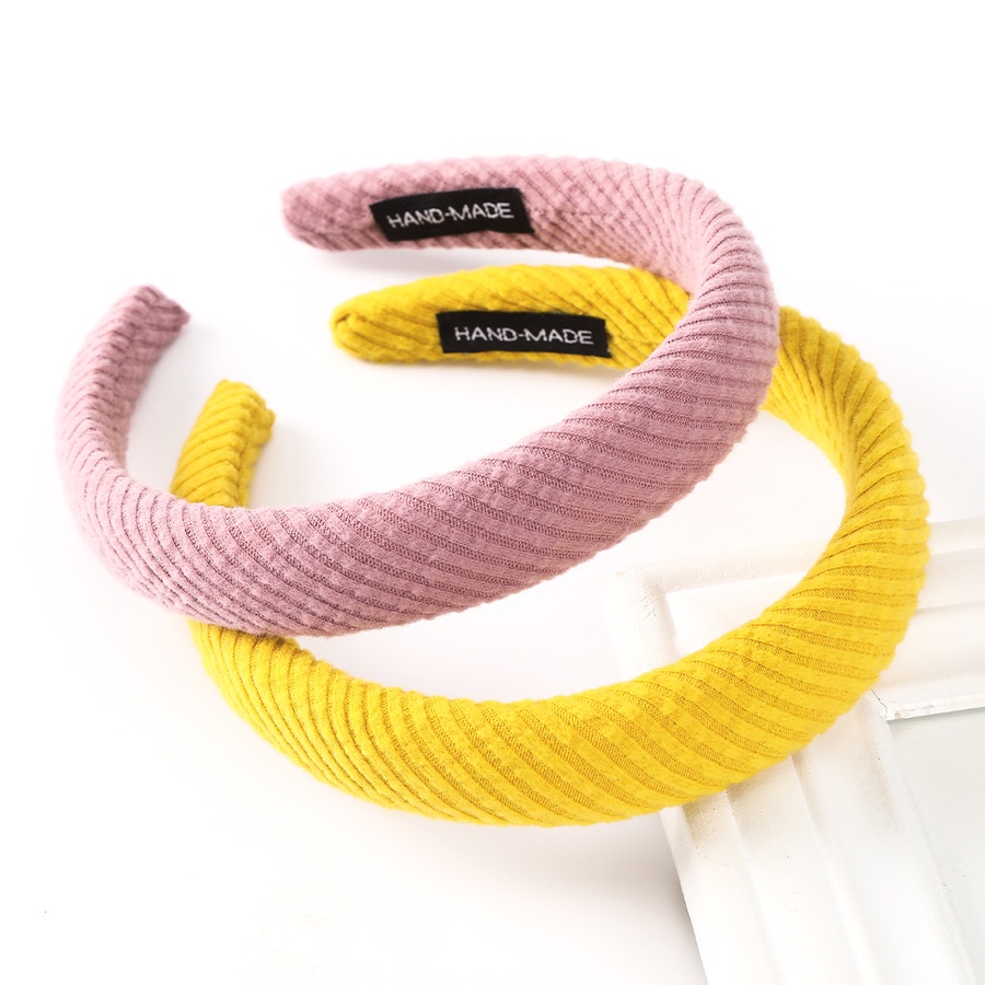 Cài tóc đan len phong cách Hàn Quốc thanh lịch cho nữ