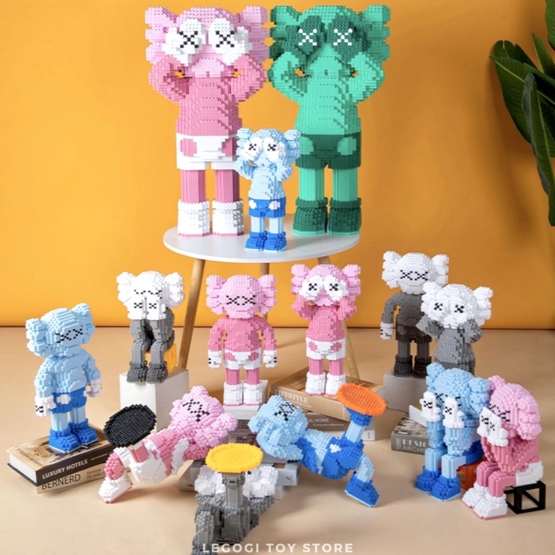 Đồ chơi xếp hình Legogi KAWS 35CM gạch răng cưa mô hình lắp ráp trưng bày phòng quà tặng sinh nhật