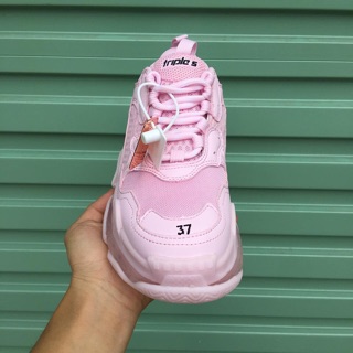 Giày Balenciaga Triple S hot hit