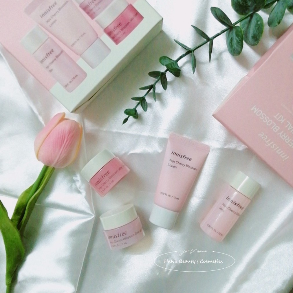 Bộ Dưỡng Trắng Da Hoa Anh Đào Mini Innisfree Jeju Cherry Blossom Special Kit