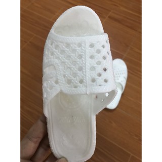 Dép tổ ong trắng dành cho các bé từ 2-8 tuổi