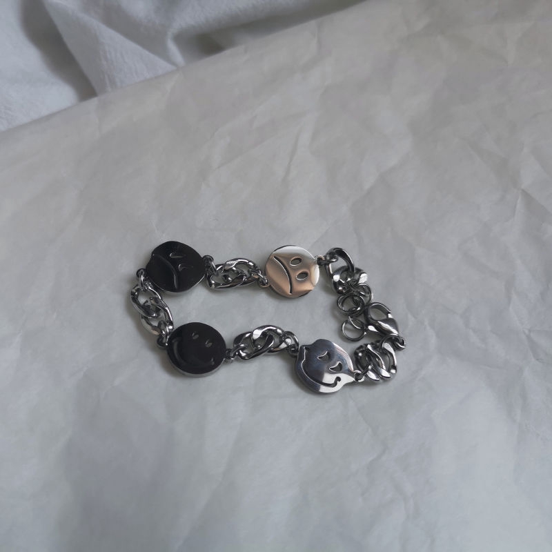 Vòng Tay Mặt Cười Phong Cách Hip Hop Cá Tính