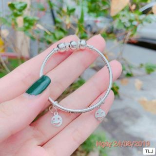 lắc tay bạc ta khắc tên cho bé