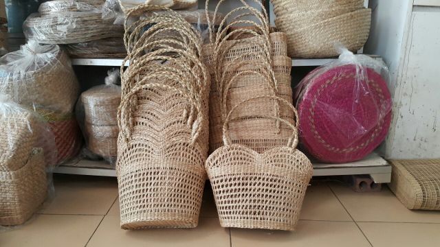 Làn cói tim xách tay