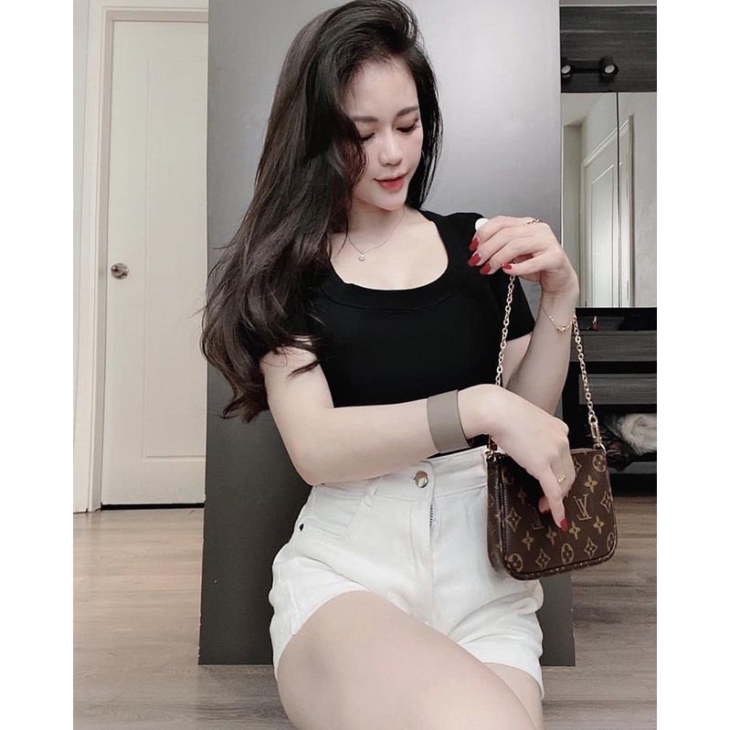 Áo cổ U Thái