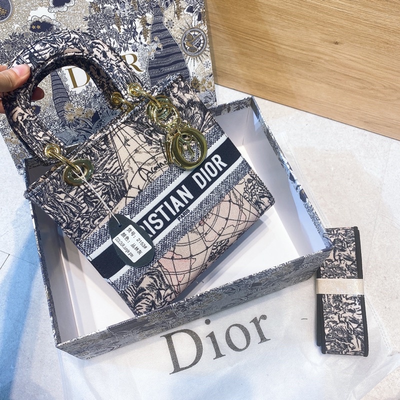 Túi xách đeo chéo nữ