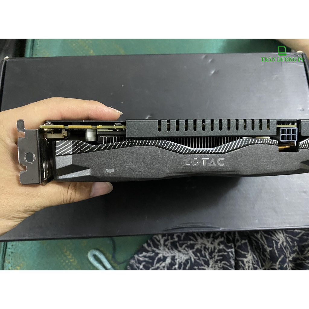 Card Màn Hình ZOTAC GTX 950 AMP Edition 2GB D5