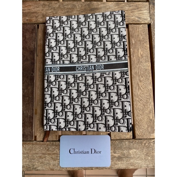 Sổ tay Dior