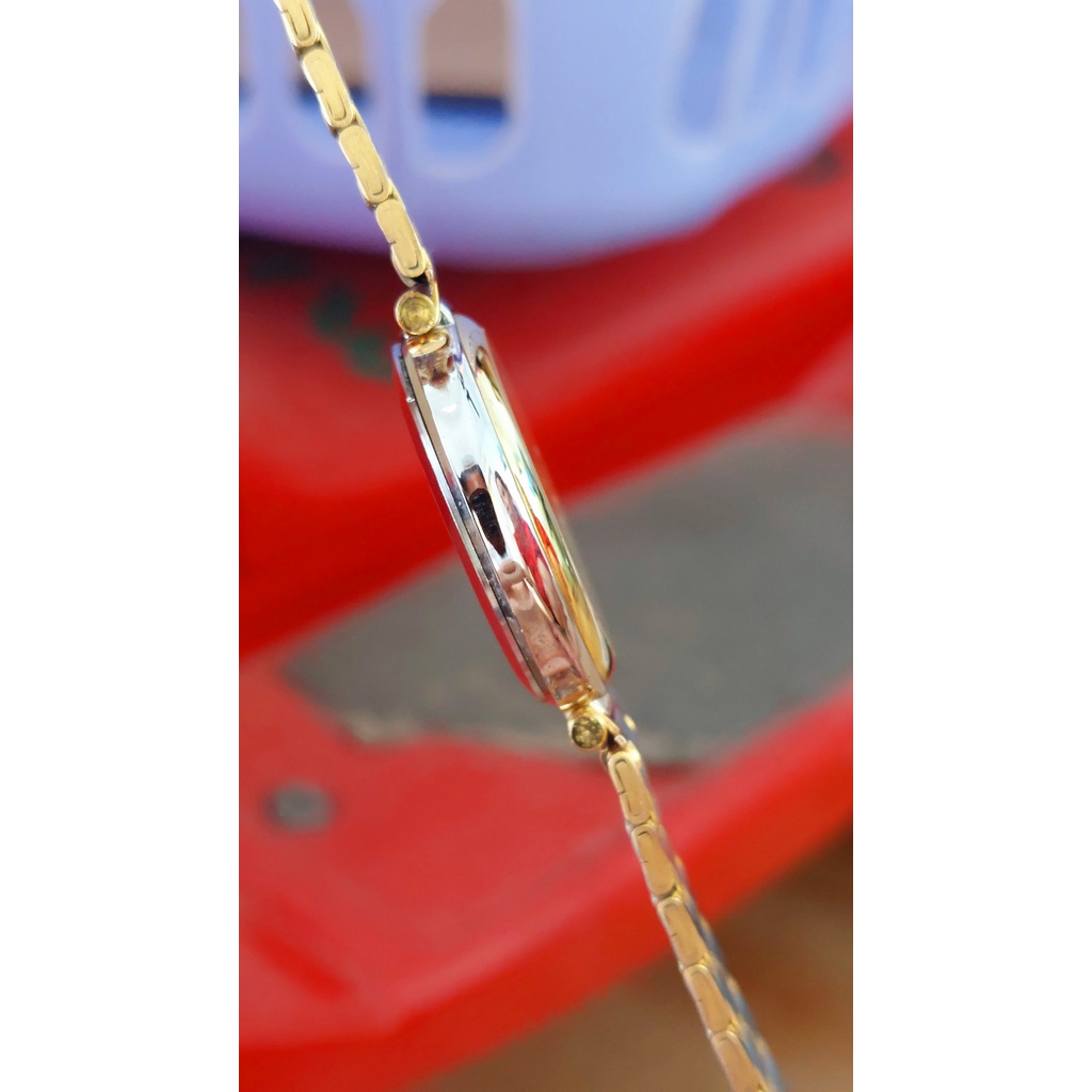 Đồng hồ nữ Resistance chạy pin hàng Si