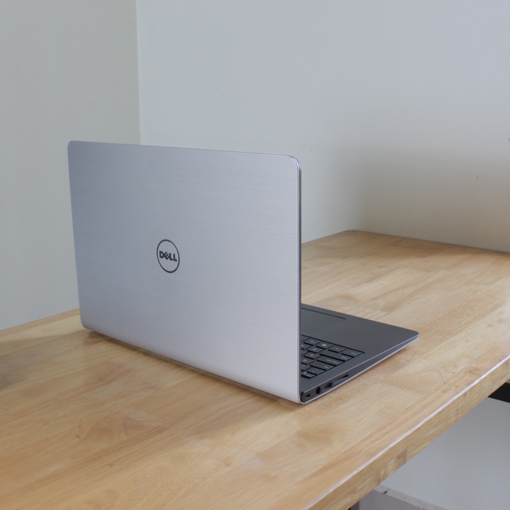 Laptop DELL N5557 15.6" Core I5 2.80GHz 8G 240G