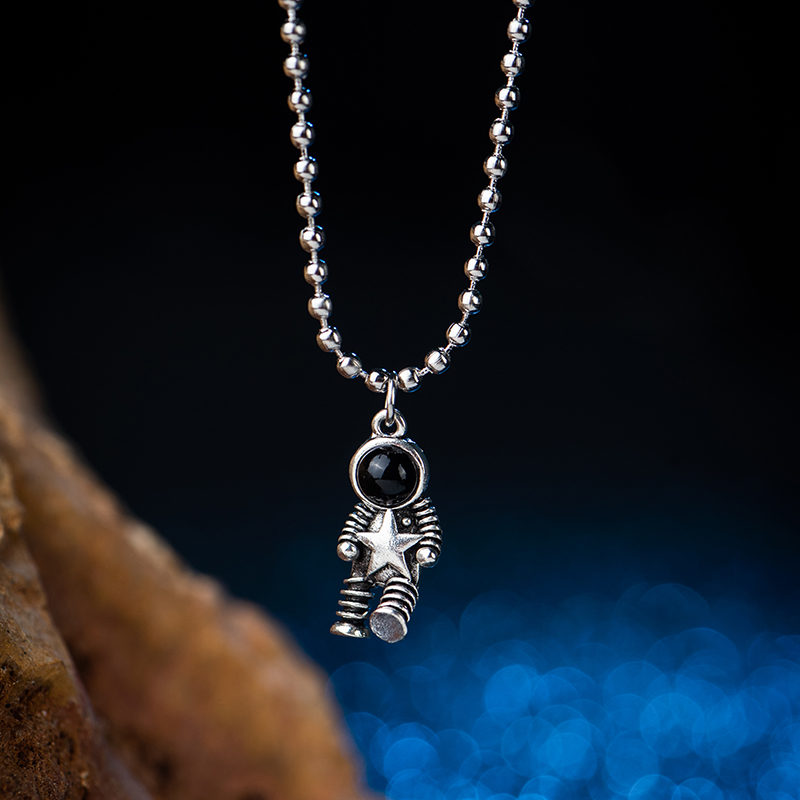 Vòng Cổ Mặt Hình Phi Hành Gia Phong Cách Hàn Quốc