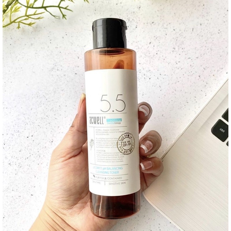 Toner cam thảo Acwell Licorice pH Balancing Cleansing Toner