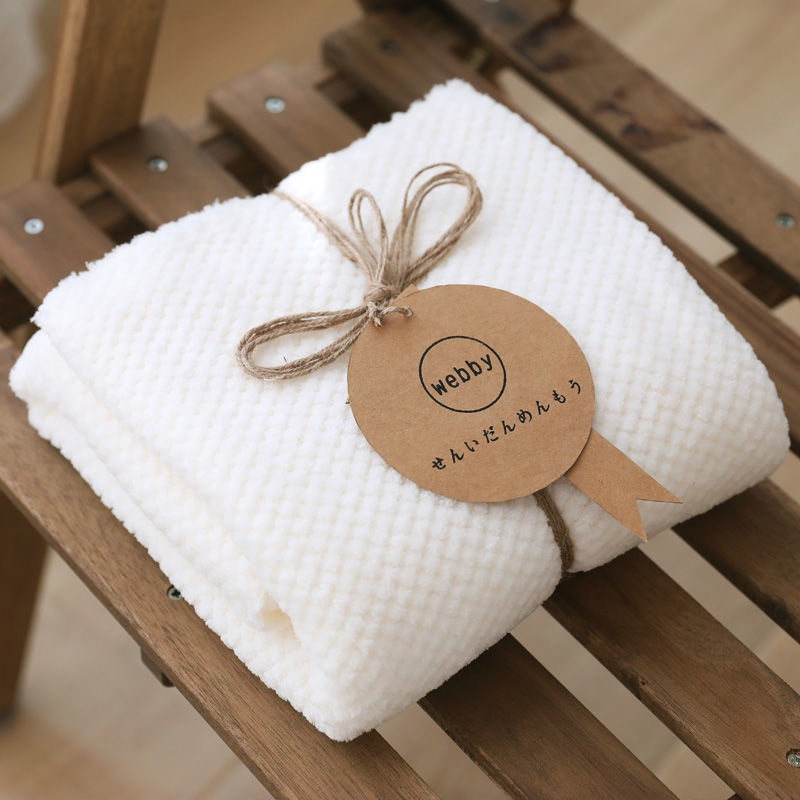 (Bán Buôn Sỉ) Khăn tắm lông cừu san hô mềm mại thấm hút tốt size 70cm*140cm