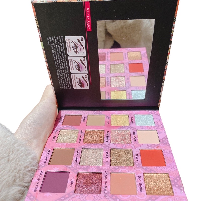 Bảng phấn mắt 16 ô mix nhũ Treeceng họa tiết hoa văn - phấn mắt nội địa trung