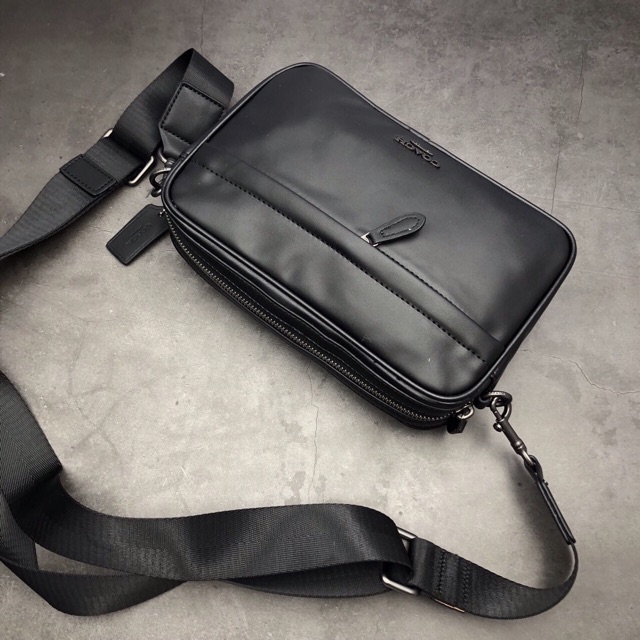 Túi Coach quai chéo cho nam