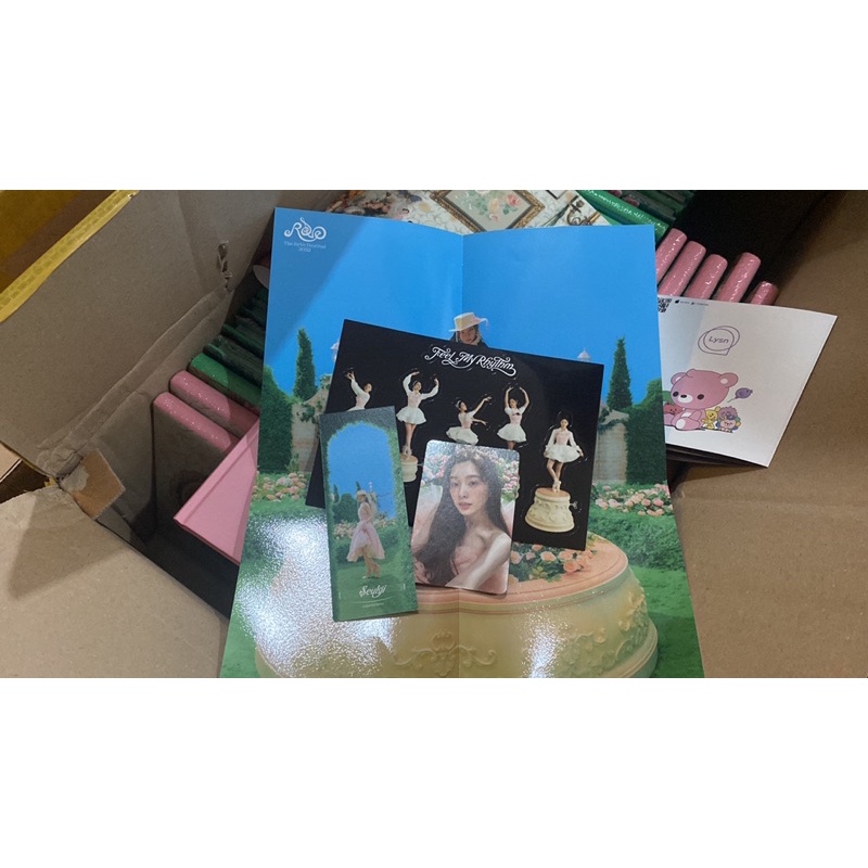 Bộ Tranh ảnh album nhóm Red Velvet