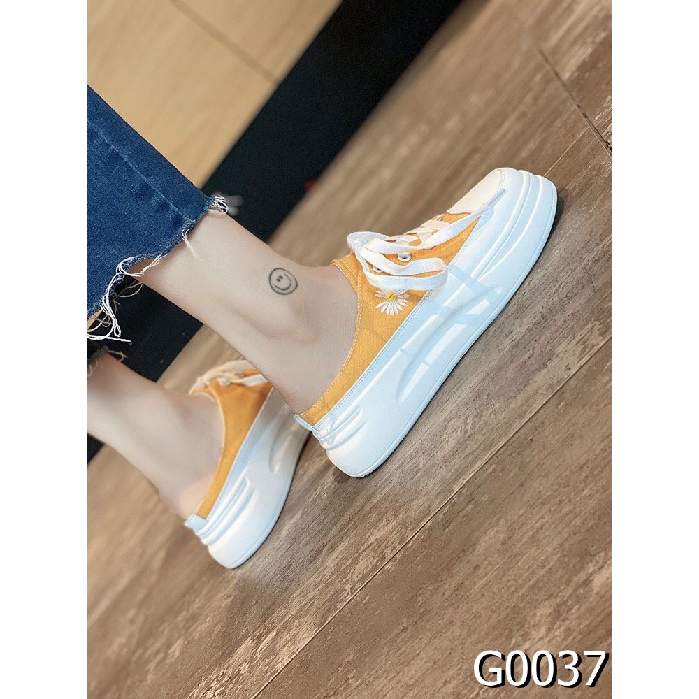 [Order 10 ngày] Giày trắng không gót của phụ nữ mùa xuân 2020 mới màu đỏ ròng Phiên bản Hàn Quốc của nền tảng Baotou bán