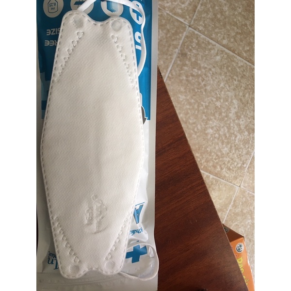 [Giá Sỉ] Thùng 300 chiếc Khẩu Trang 4D Mask 4 Lớp Kháng Khuẩn KF94 Công Nghệ Hàn Quốc (60 túi kèm ảnh thật)