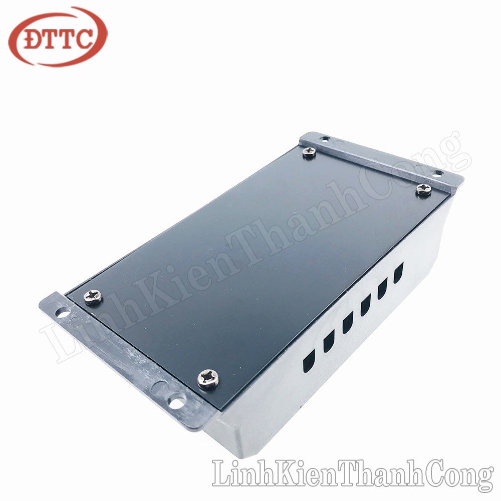 Bộ Điều Khiển Sạc Năng Lượng Mặt Trời 30A Hiển Thị LCD + Cổng Sạc USB 5V
