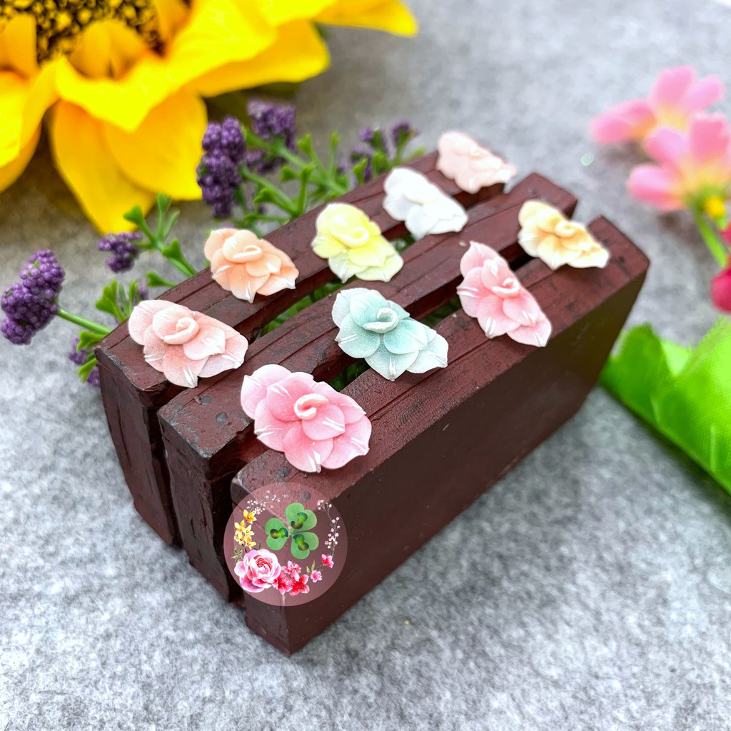 Mã: H007. Hoa bột &quot;Hoa hồng ẩn tay&quot; bôt mĩ đính móng siêu xinh.