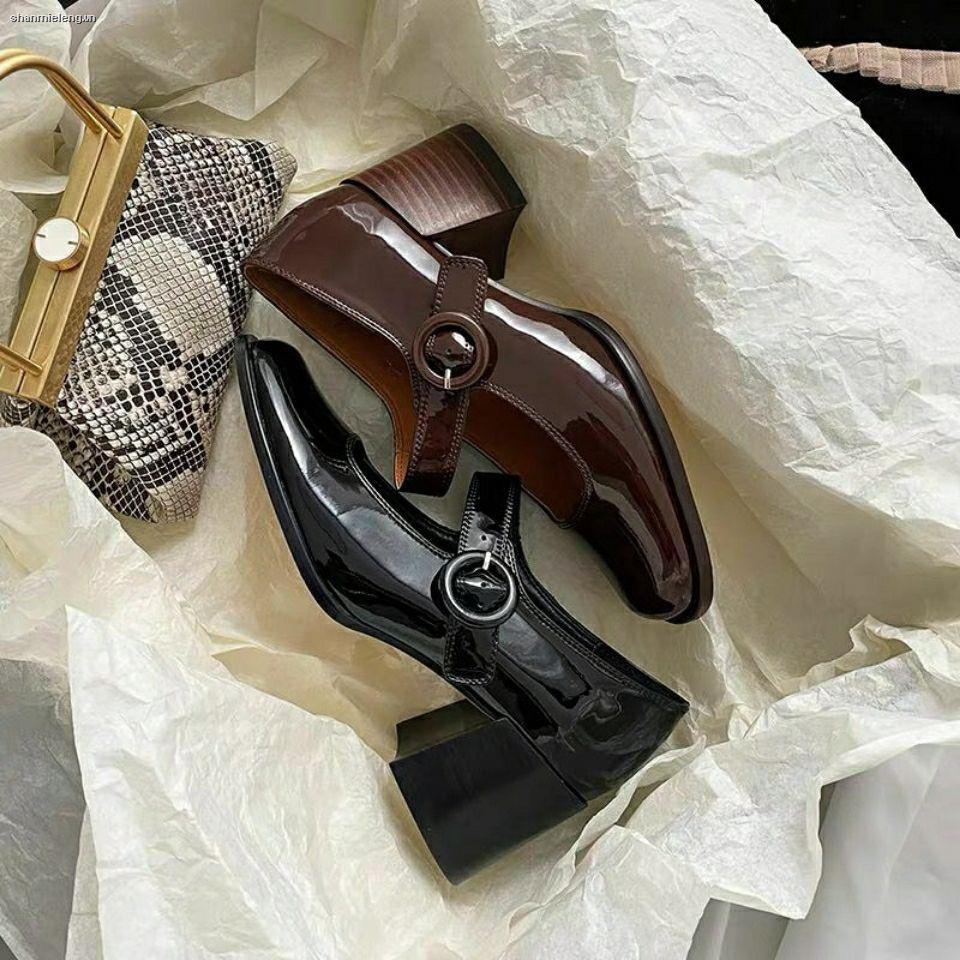 Giày da bóng gót cao dày mũi vuông phong cách retro Pháp thời trang mùa hè 2021 cho nữ