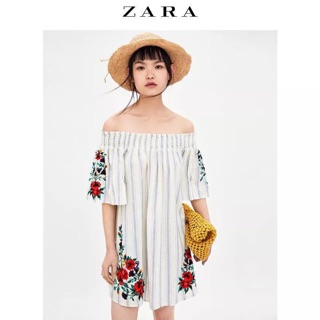 Váy trễ vai Zara