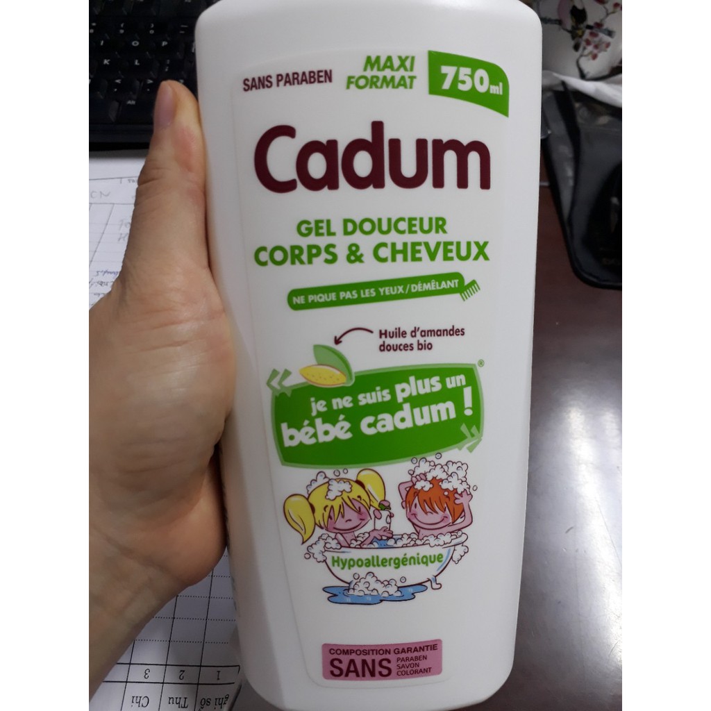 Tắm gội hạnh nhân Cadum cho trẻ trên 1 tuổi ( 750ml- xanh lá cây )