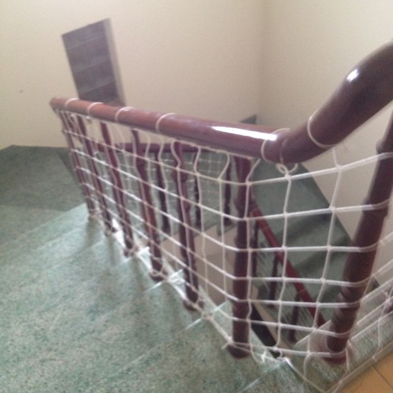 Lưới chắn cầu thang 10mx80cm