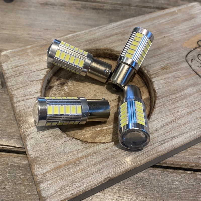 Đèn led lùi Fadil