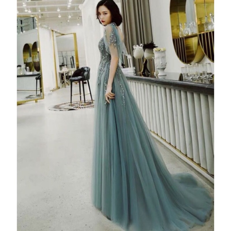 đầm dạ hội voan xanh tay phối