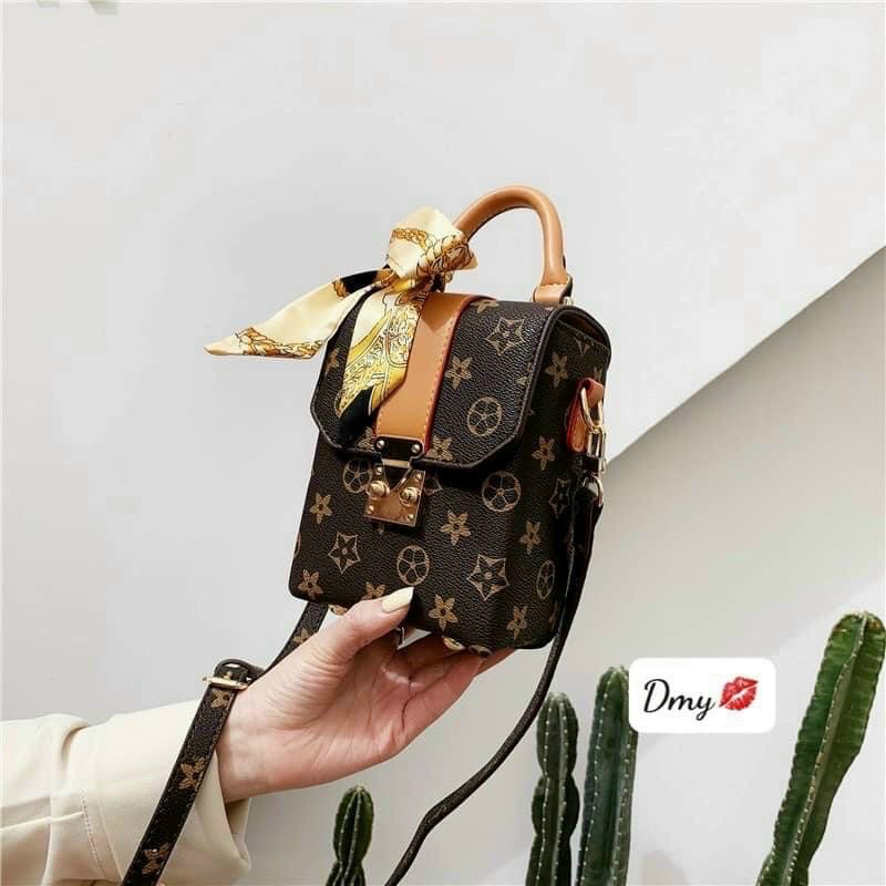 Túi Đeo Chéo Nữ Đẹp Dáng Cốp Chữ Nhật