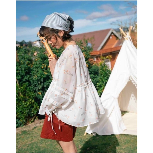 Sẵn Áo babydoll hoa viền bèo nơ tay