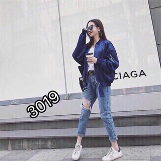Baggy Jeans Rách 1 Bên