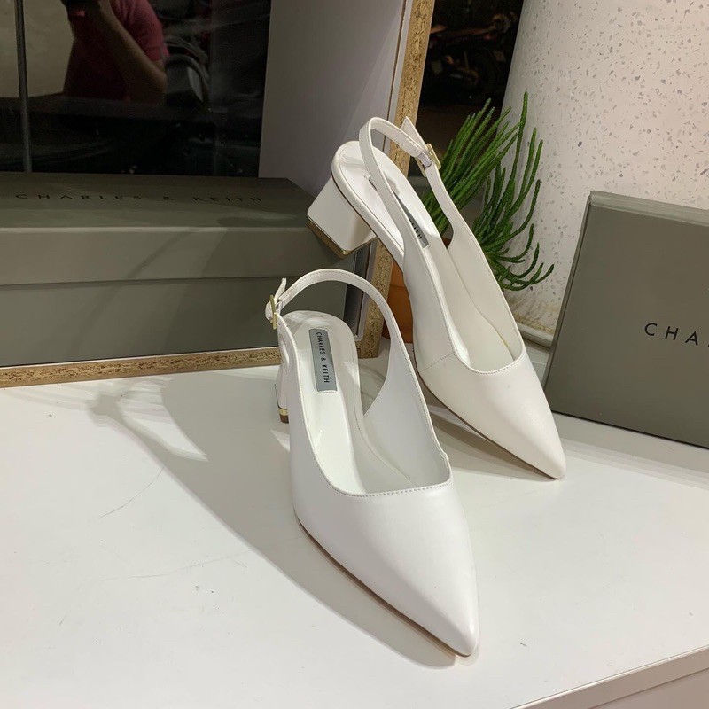 Giày mũi nhọn ck